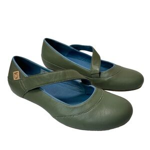 Merrell leather ballet shoes 7.5 women’s